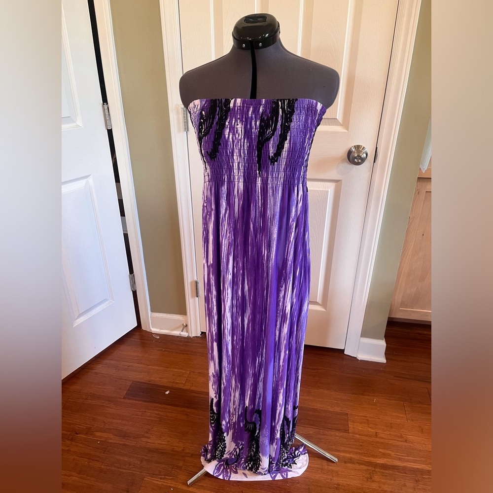 Shirred elastic dress